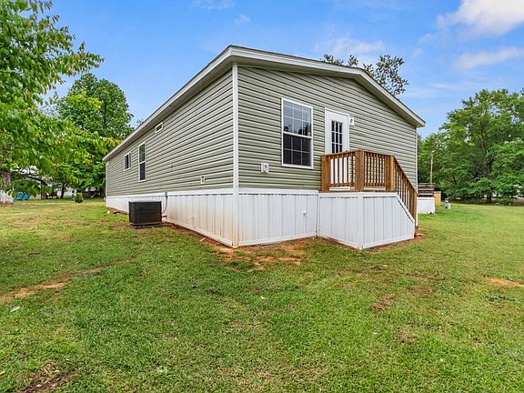 3rd image of 203 Audubon Ave #203AU