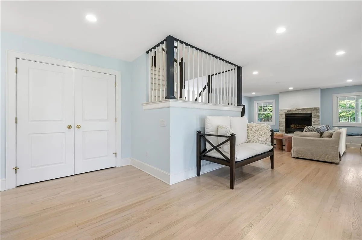 Renovated Sag Harbor Village Home with Private Beach Access — Photo 2