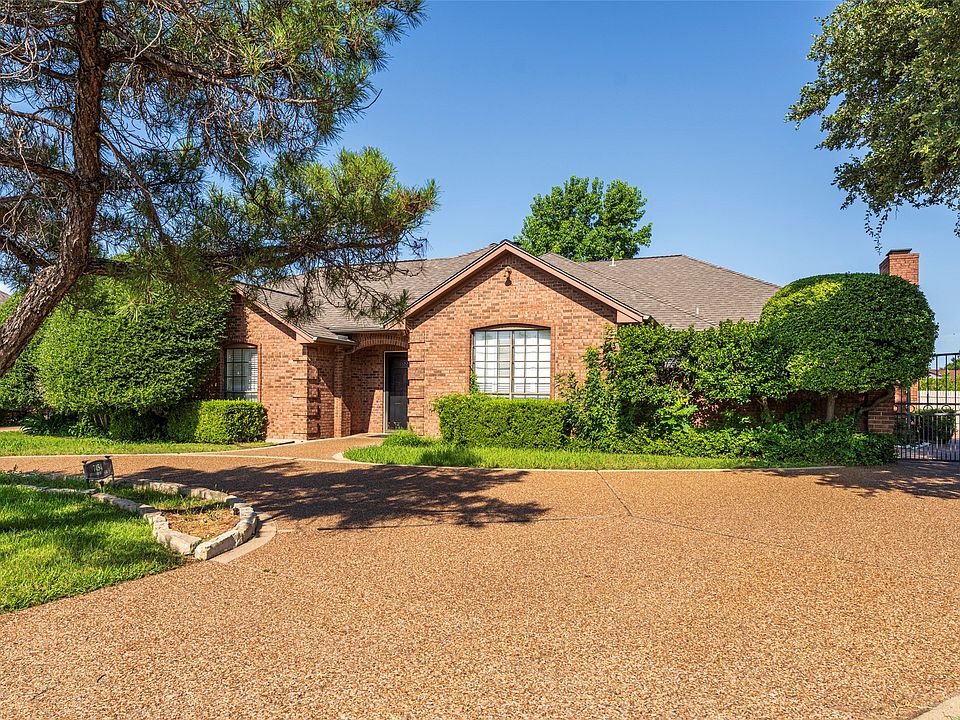 1st image of 7454 Queensbury Cir