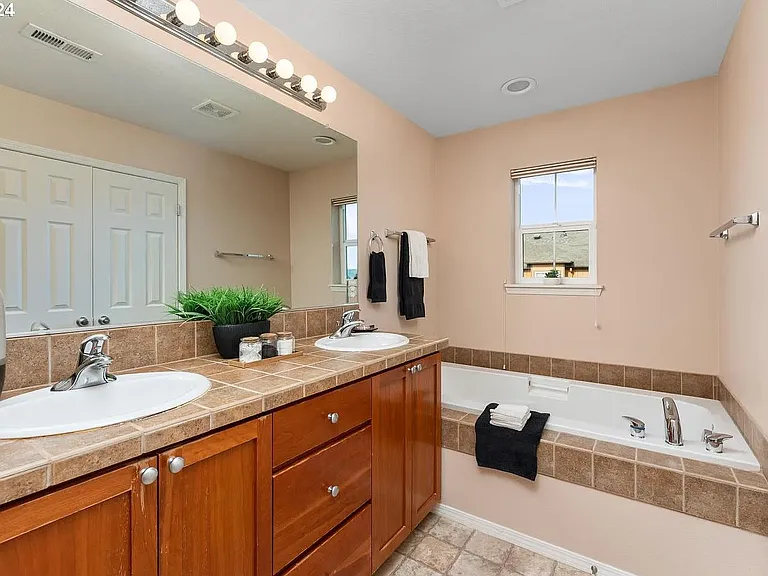 17002 SW Berkeley Ln — Photo 16