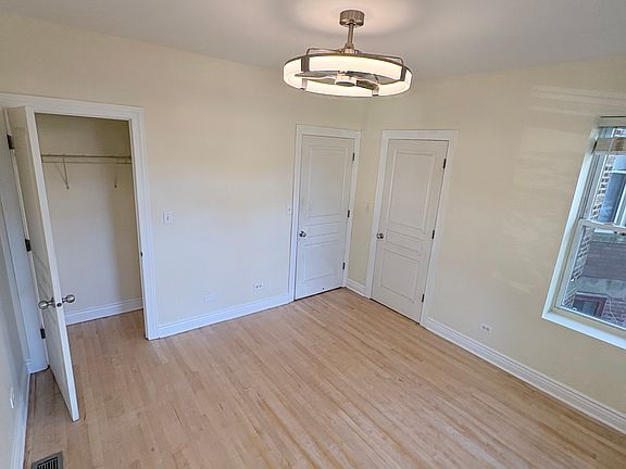 2nd image of 1449 W Victoria St APT 1A