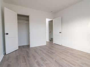4831 E Burnside St #4, Portland, OR 97215