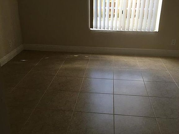 3rd image of 5221 Geneva Way APT 105