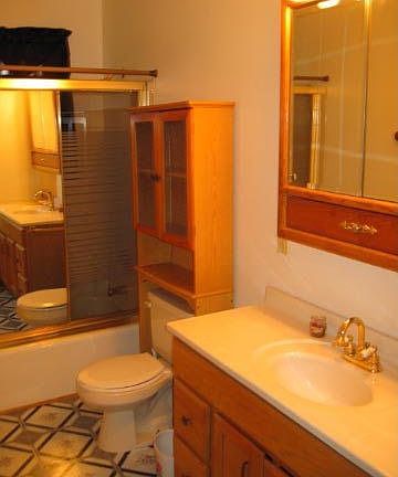 Updated full bath upstairs