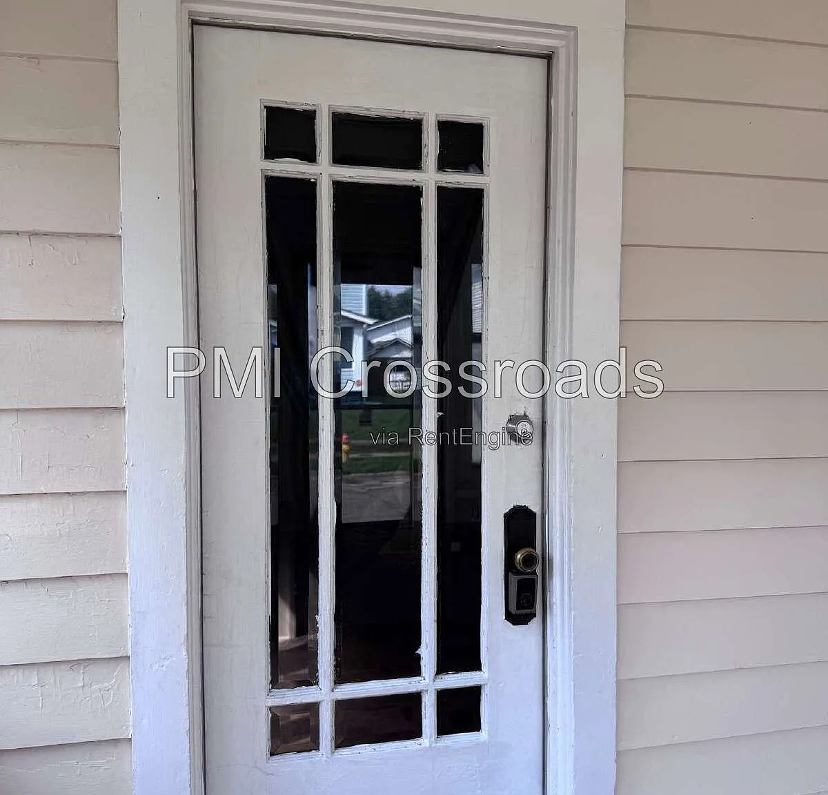 1 bed, 1.0 bath, 928 sqft, $915 — Photo 2