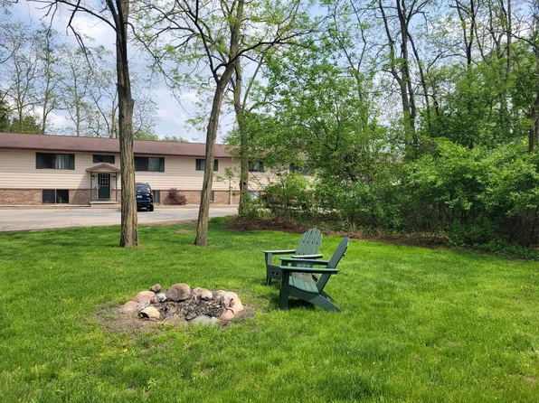 5195 E Broadway Rd #E, Mount Pleasant, MI 48858