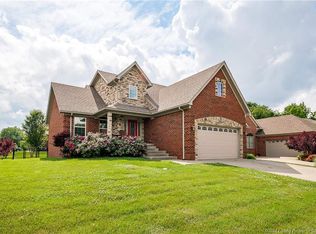 10601 High Plains Pass, Sellersburg, IN 47172