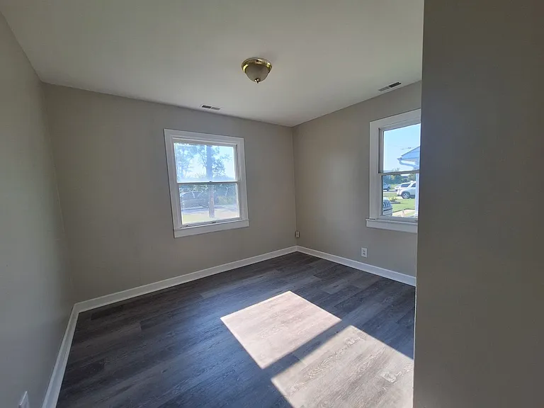 26530 Hayes Rd — Photo 14