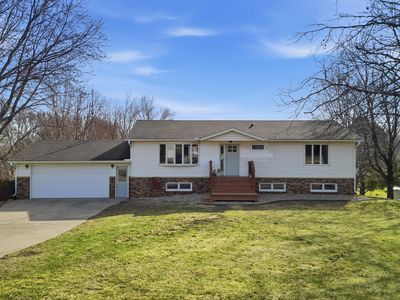 34782 Knollcrest, Waseca, MN, 56093