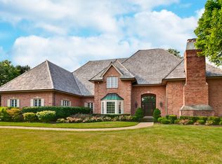 50 Rue Foret, Lake Forest, IL 60045