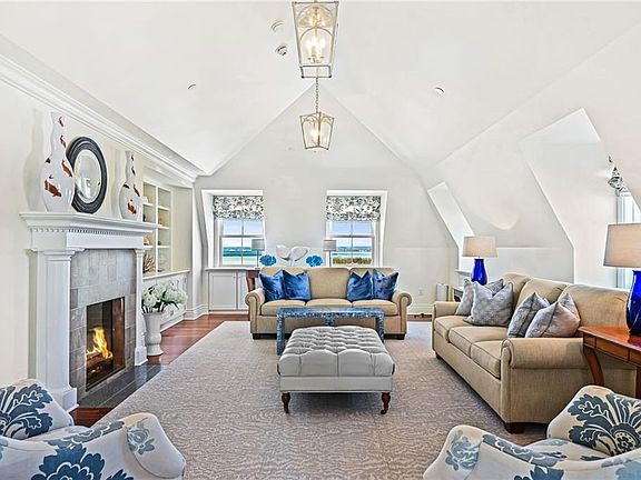 5th image of 1 Bluff Ave #4