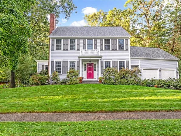 24 Morra Way, Rumford, RI 02916