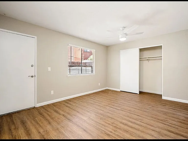 7437 Santa Ysabel Ave — Photo 8
