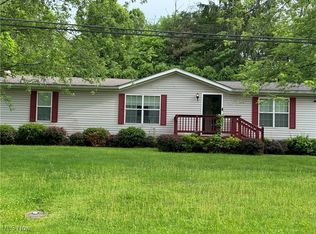 46153 Mort Dr, East Liverpool, OH 43920