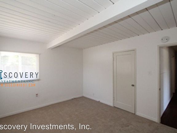 4th image of 23676 Amador St