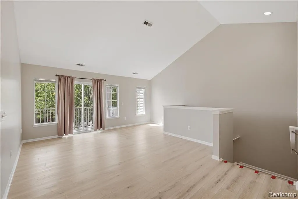 2 bed, 2.0 bath, 1248 sqft, $1,500 — Photo 4