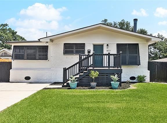2nd image of 8021 Shirley St