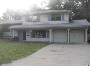 3219 SW Lane St, Topeka, KS 66611