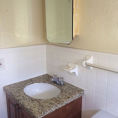 4th image of 925 S K St APT 14
