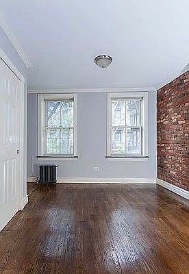 1st image of 112 Christopher St #8