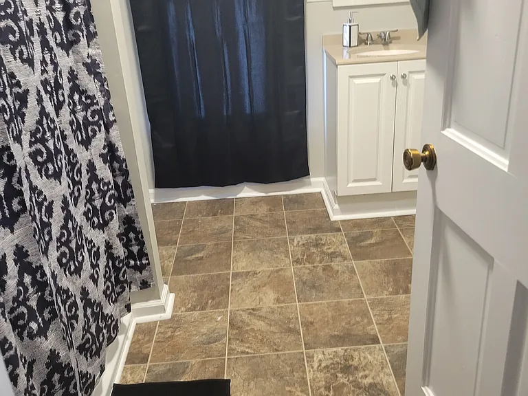 120 Allen St #2 — Photo 8
