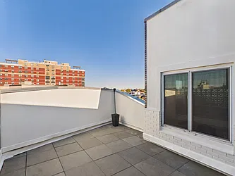 28-20 Astoria Boulevard