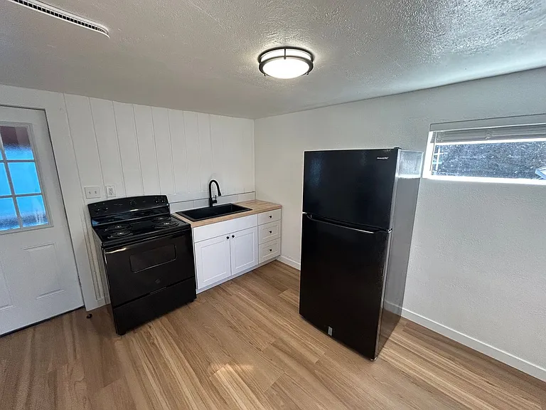 Welcome to 621 S Cannon Apartments! — Photo 31