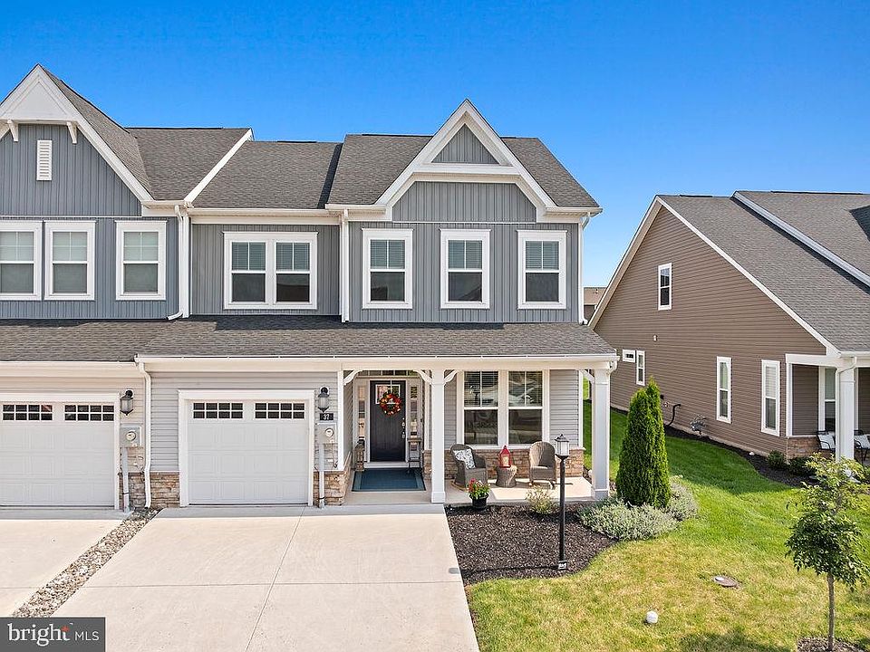 1st image of 37 Buttonbush Ln