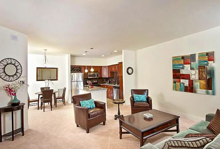 Central Park Apartments — Photo 63