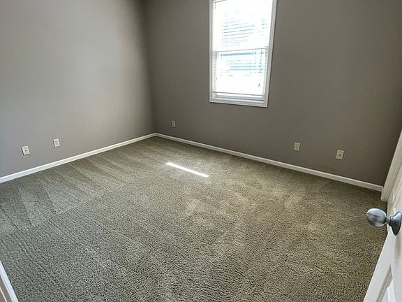 5th image of 2100 Cherry Hill Dr Ste 101