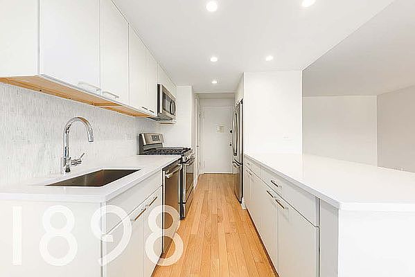 1st image of 160 W 97th St APT 4A