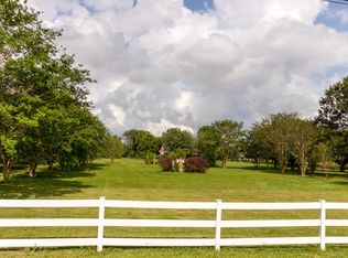 9197 Hillebrandt Rd, Beaumont, TX 77705