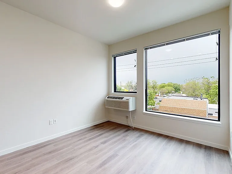 Tula Apartments — Photo 32
