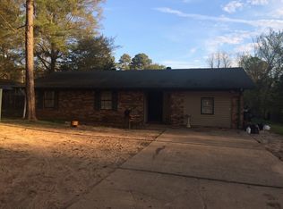 301 Hood St, Nash, TX 75569