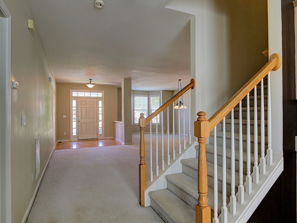 1st image of 2513 Hampton Park Ct