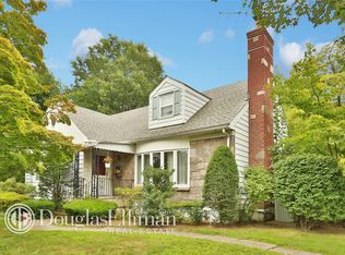 17 Askins Pl, New Rochelle, NY 10801