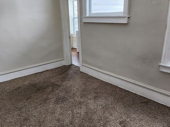 4th image of 324 Crosby St #2