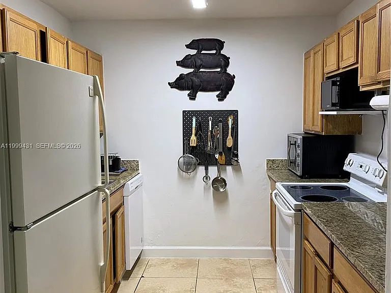 1855 NE 121st St #36 — Photo 4