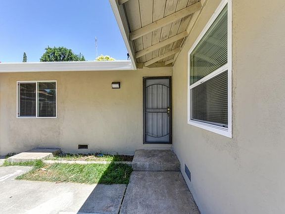 3rd image of 5711 Hull Way