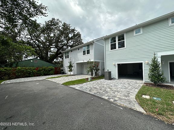 3rd image of 422 S 8TH Street S