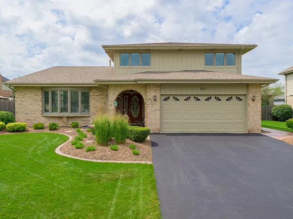 621 Vanderbilt Dr, New Lenox, IL 60451