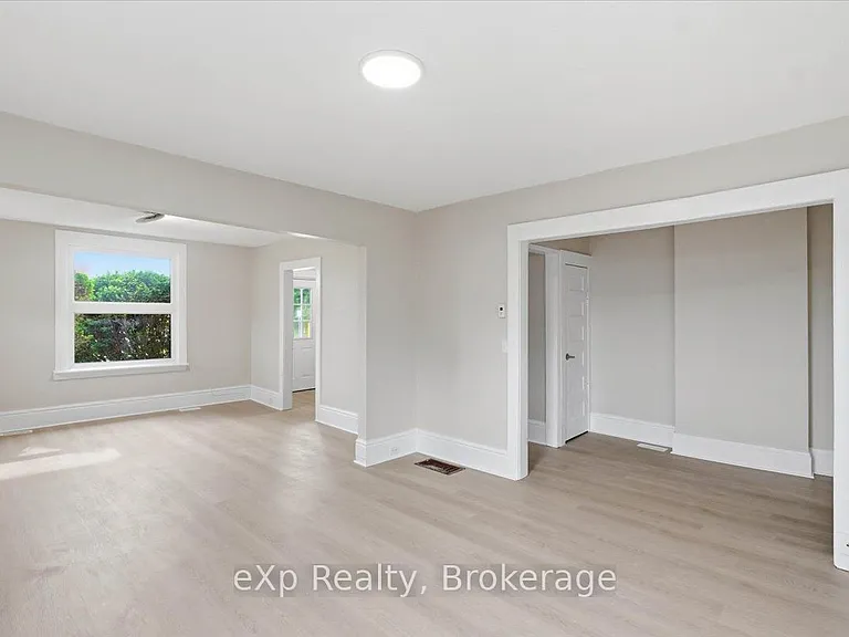 132 Macdonald Ave — Photo 7