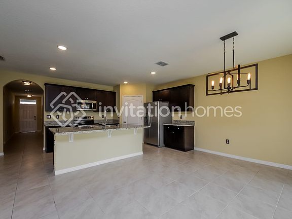 4th image of 5112 Fiddlewood Way