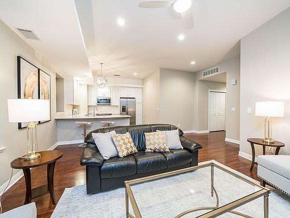 4th image of 110 E Michigan Ave APT 204