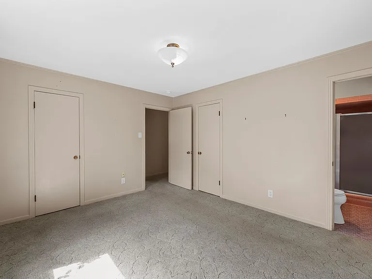 7808 Delhi Rd — Photo 23