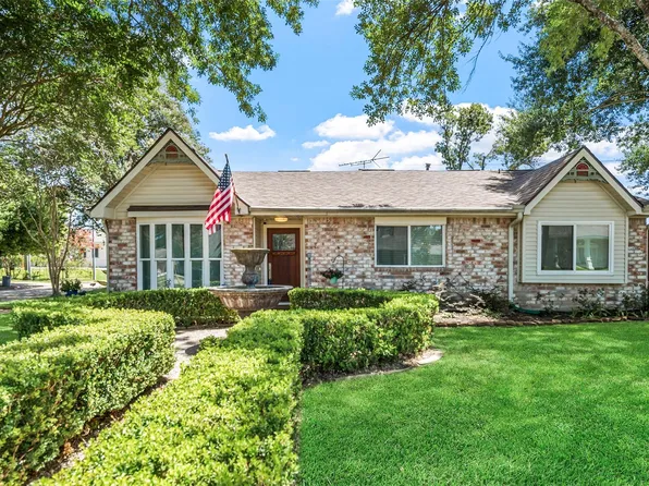 2003 Millhouse Rd, Houston, TX 77073