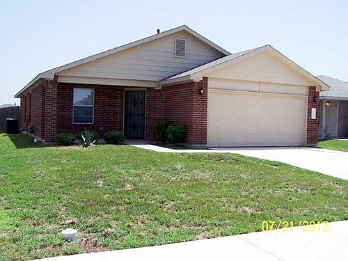 1st image of 18033 Majestic Elm Ln