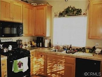 5th image of 2867 Godman Ave