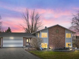 451 Faversham Ct, Bolingbrook, IL 60440