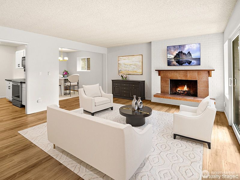 5th image of 2858 32nd Avenue W #106